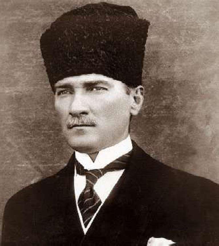 Alasan Jabatan Khalifah Dihapus Mustafa Kemal
